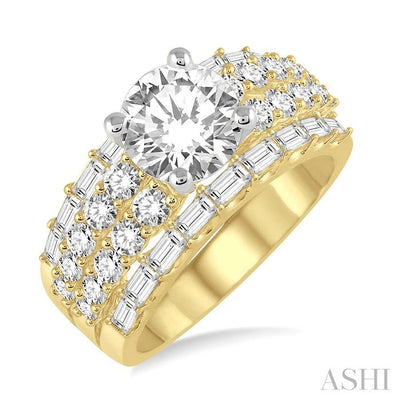 Round Shape Semi-Mount Diamond Engagement Ring