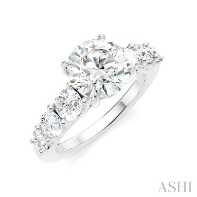 Round Shape Semi-Mount Diamond Engagement Ring