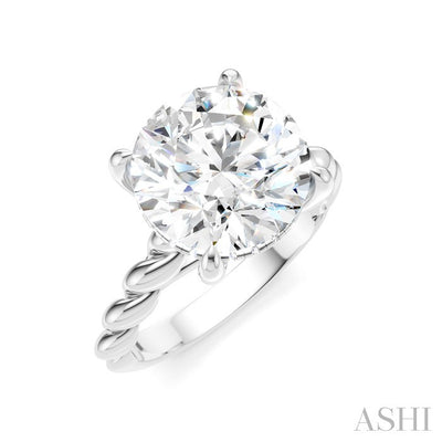 Round Shape Semi-Mount Diamond Engagement Ring