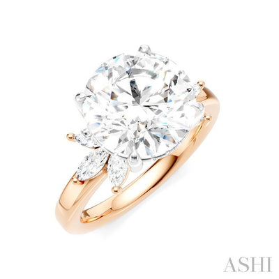Round Shape Semi-Mount Diamond Engagement Ring