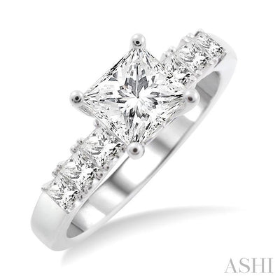 Princess Shape Diamond Engagement Ring