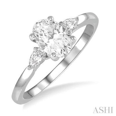 Oval Shape Diamond Engagement Ring