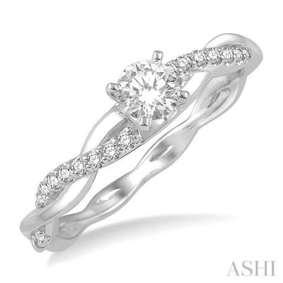 Round Shape Diamond Engagement Ring