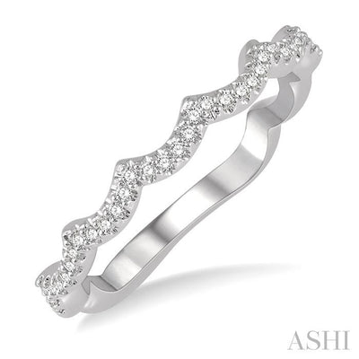 Wave Diamond Wedding Band