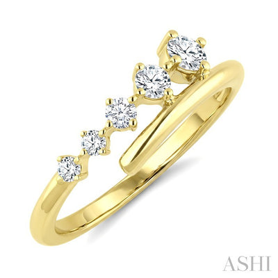 Graduated Diamond Fashion Open Ring