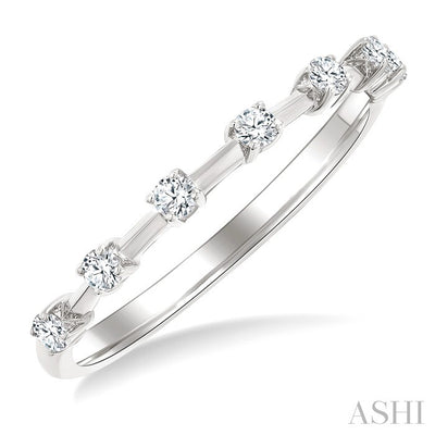 Floating Diamond Fashion Band