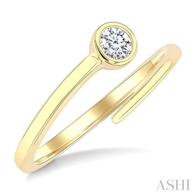 Round Shape Bezel Bypass Diamond Fashion Ring