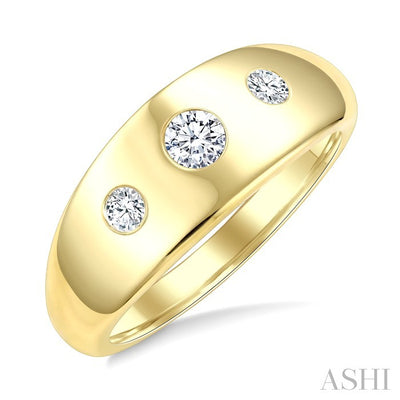Aeris Gold 3 Stone Diamond Fashion Ring