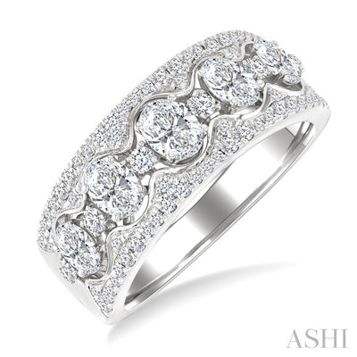 Oval Shape 5 Stone Diamond Fashion Band