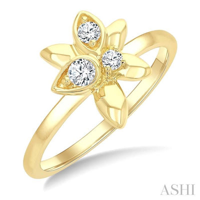 Starlit Petals Diamond Fashion Ring