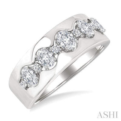 Oval Shape 5 Stone Diamond Fashion Band