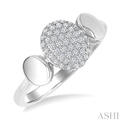 Pave-Set Oval Shape Diamond Fashion Ring