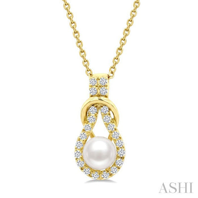 Pearl & Diamond Fashion Pendant