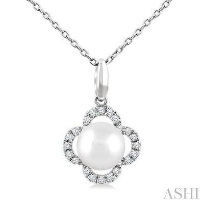 Clover Pearl & Petite Diamond Pendant