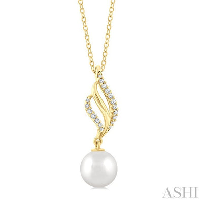 Pearl & Diamond Fashion Pendant