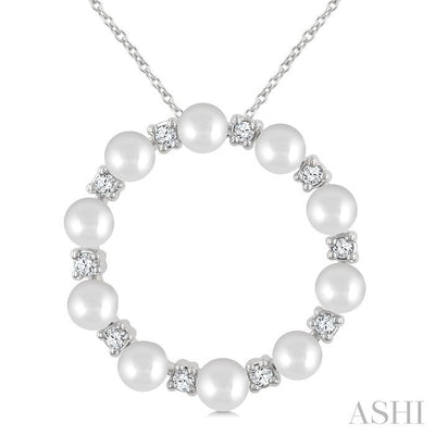 Circle Pearl & Diamond Fashion Pendant