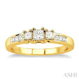 1/2 Ctw Nine Stone Princess Cut Diamond Engagement Ring in 14K Yellow Gold