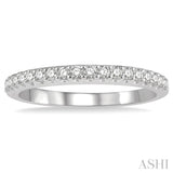 1/4 Ctw Round Cut Diamond Wedding Band in 14K White Gold