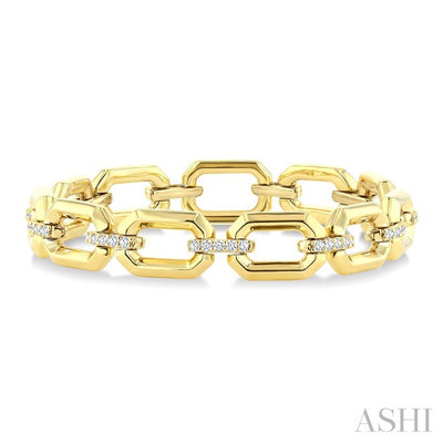 Bold Rectangular Shape Link Diamond Fashion Bracelet