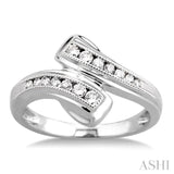 1/4 Ctw Round Cut Diamond By-pass Ring in 10K White Gold