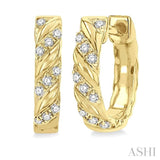 1/10 Ctw Half Twirl Round Cut Diamond Huggie Earrings in 10K Yellow Gold
