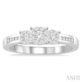 1/3 Ctw Round Cut Diamond Lovebright Ring in 14K White Gold