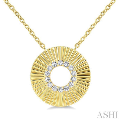 Pirouette Circle Diamond Fashion Pendant