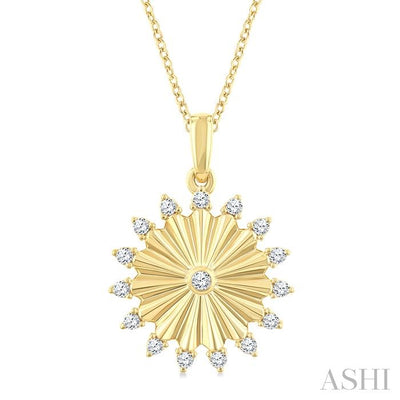 Circle Fluted Diamond Fashion Pendant
