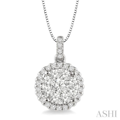 Round Shape Halo Lovebright Essential Diamond Pendant