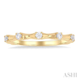 1/5 Ctw Bamboo Shoot Inspired Round Cut Diamond Fashion Ring in 14K Yellow Gold