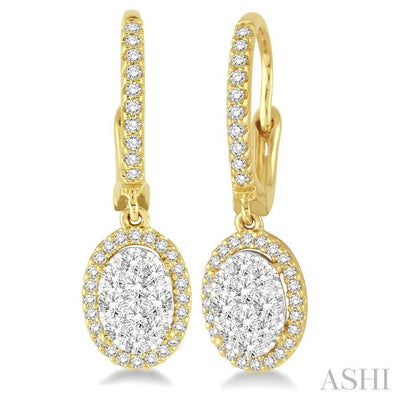 Oval Shape Halo Lovebright Essential Diamond Earrings