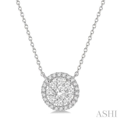 Round Shape Halo Lovebright Essential Diamond Pendant