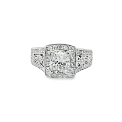 Round Diamond Halo Engagement Ring