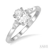 Oval Shape Diamond Engagement Ring