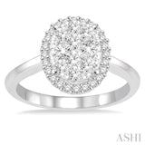 Oval Shape Lovebright Essential Diamond Ring