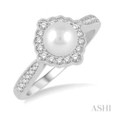 Pearl & Diamond Ring