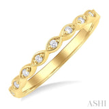 1/10 ctw Marquise Mount Link Round Cut Diamond Wedding Band in 14K Yellow Gold